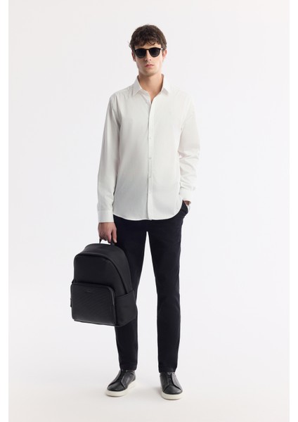 Erkek Beyaz Klasik Yaka %100 Pamuk Saten Kolay Ütülenen Slim Fit Gömlek B002006