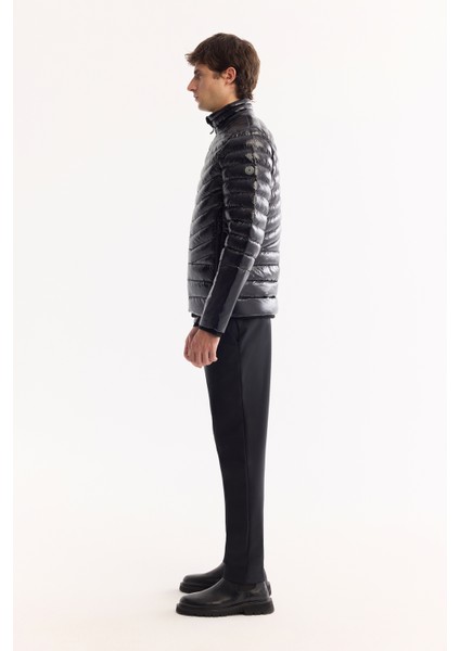 Erkek Siyah Kaz Tüyü Su İtici Rüzgar Geçirmez Kumaşlı Dik Yaka Şişme Comfort Fit Mont B006015