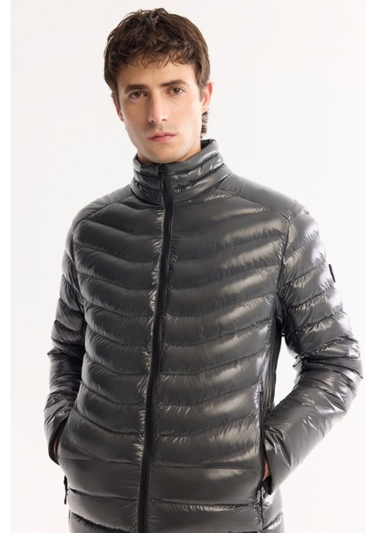 Erkek Antrasit Kaz Tüyü Su İtici Rüzgar Geçirmez Kumaş Dik Yaka Şişme Comfort Fit Mont B006015