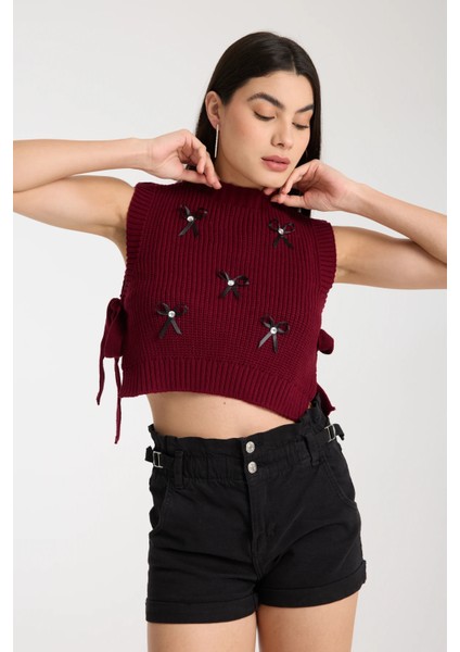 Kurdele Detaylı Triko Crop Süveter fırsatları