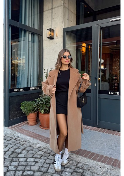 Camel Astarlı Kruvaze Oversize Yün Kaban