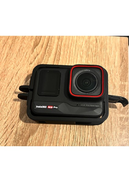 INSTA360 Ace Pro 1/2 Dikey Çekim Aparatı