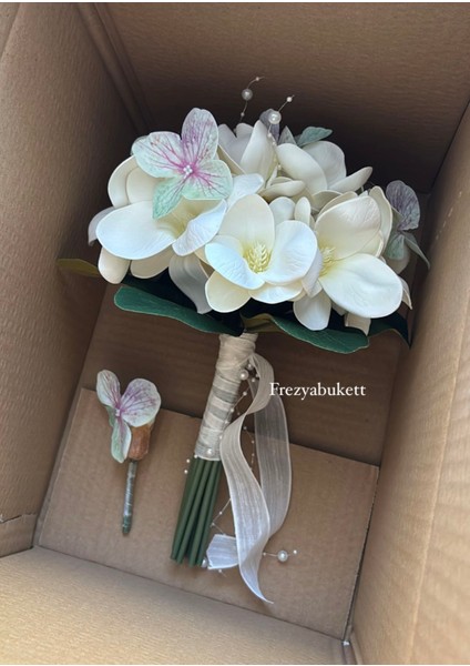 Ortancalı Manolya Gelin Buketi fiyatları