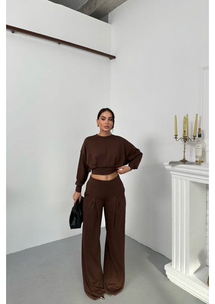 Kadın Dikiş Detaylı Crop Sweat Bol Paça Eşofman Altı Modal Kumaş Ikili Takım NBNP017