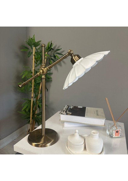 Risso Beyaz Masa Lambası Dekoratif Abajur Çocuk Odası Başucu Lambası Okuma Lambası