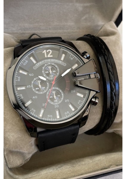 Kalite ve Şıklığın Buluştuğu Bileklikli Erkek Kol Saatleri Burada! indirimleri