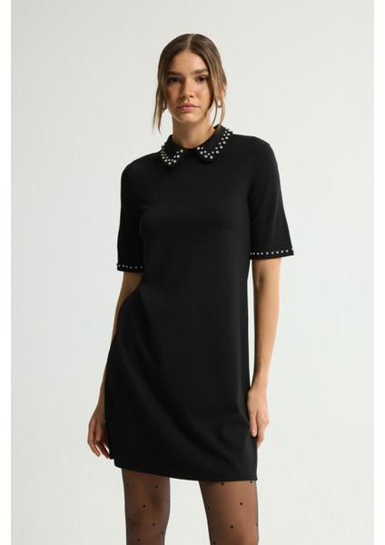 Yakası Taşlı Elbise Siyah 124L9525000