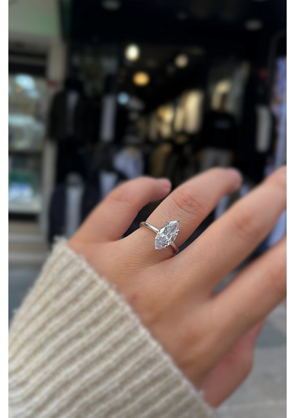 Gümüş Markiz Kesim Taşlı Tek Taş Yüzük modelleri