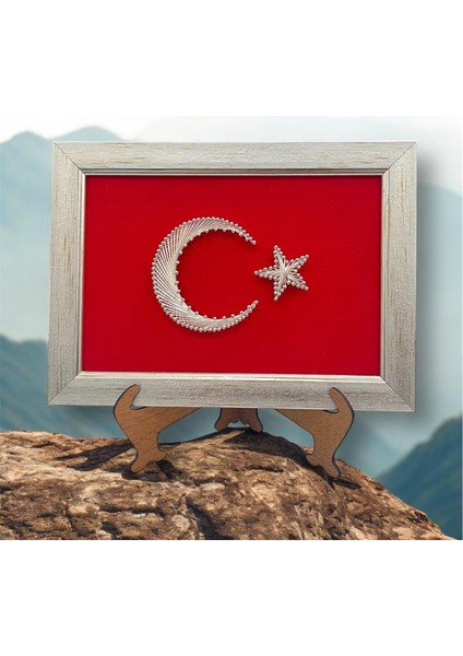 Ayyıldız Türk Bayrağı Filografi Tablo Çerçeveli 29X38 cm Ayaklık Hediyeli Askılıklı