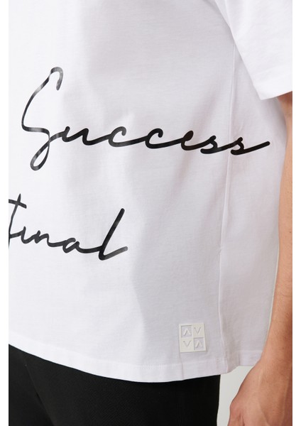 Erkek Beyaz %100 Pamuk Bisiklet Yaka Baskılı Oversize Fit T-Shirt A41Y1038