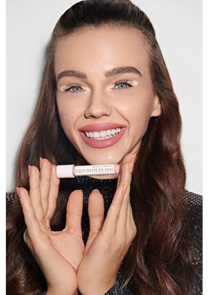 Multi Matte Waterproof Göz Farı 81 Unique Renkli ve Hafif Yapı ile Uzun Süre Kalıcı