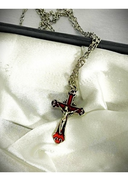 Kırmızı Mineli Katolik Haç Kolye