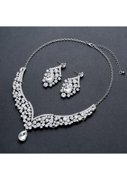 Modeli A Tılı Kristal Kolye Küpe (Yurt Dışından) fırsatları