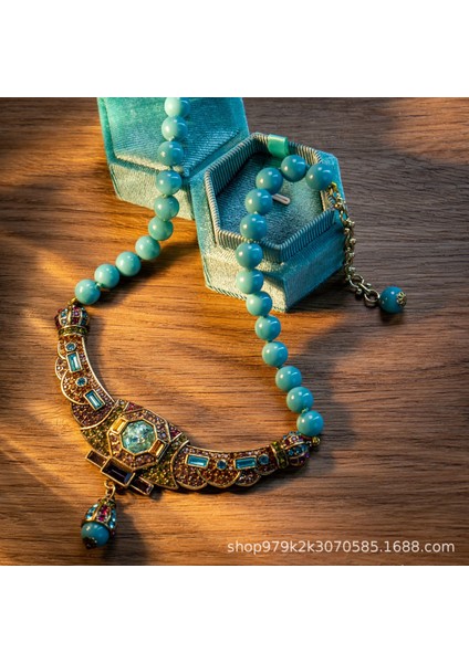 Hafif Lüks Işlemeli Rhenium Kristal Retro Antika Kolye (Yurt Dışından) fiyatları