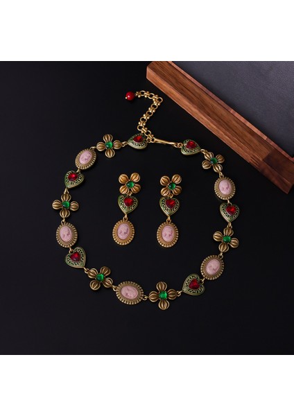 El Çiçekli Eski Stil Kolye, Kendine Ait Retro Takı Seti (Yurt Dışından) fiyatları