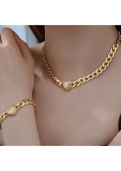 Şık Sade Kalp Desenli Delikli Klavikula Kolye Bileklik Seti (Yurt Dışından) indirimleri