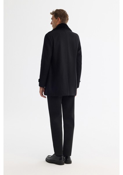 Erkek Siyah Kruvaze Kapama Yün Karışımlı Yakası Çıkarılabilir Kürklü Kaşe Kaban A42Y6099