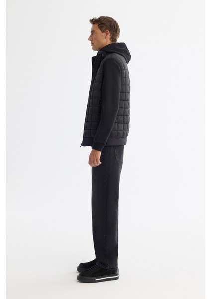 Erkek Siyah Dik Yaka Kare Kapitone Termometreli Şişme Comfort Fit Yelek A42Y6502