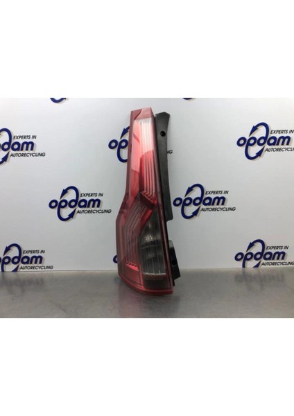 Opel Combo- 2024-2025 Çamurluk Sinyali Seffaf Sağ/sol Aynı (Adet) (Duylu) (Ampüllü) Oem No (6325G3)