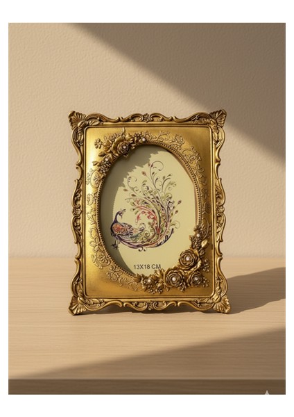 Klasik Hediyelik Çiçekli Gold Çerçeve