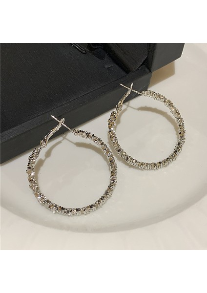 Kesilmiş Gümüş Kadın Için Sade, Kolay Kombin Edilebilir Geometrik Yuvarlak Küpe, Zarif ve Li Kulak Aksesuarı (Yurt Dışından) fırsatları