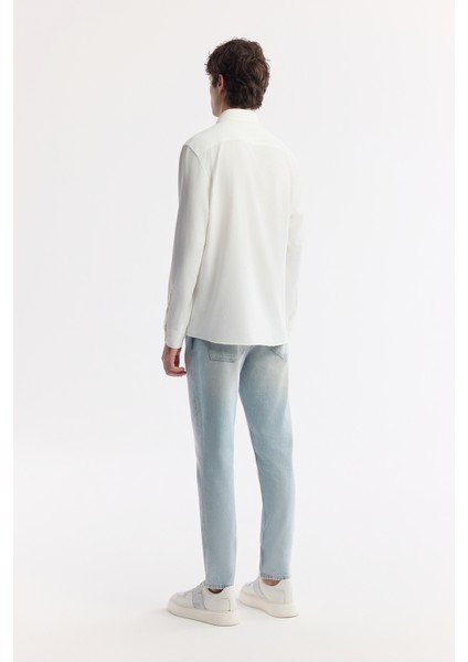 Erkek Beyaz Alttan Britli Yaka Kolay Ütülenir Jakarlı Comfort Fit Gömlek A51Y2043