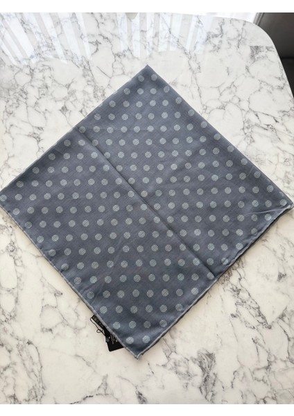 Gri Kare Eşarp Minimal Desenli Pamuklu Kare Eşarp