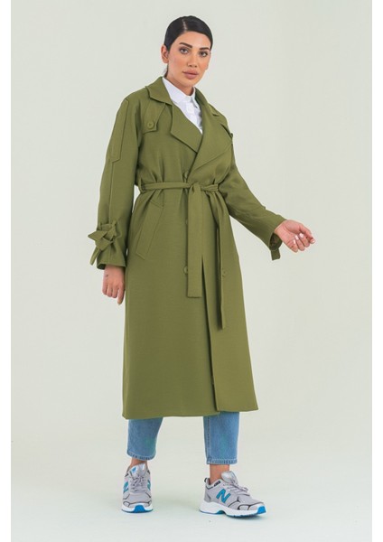 Şık Taş Rengi Düğmeli Trençkot – Rahat ve Modern Kesim