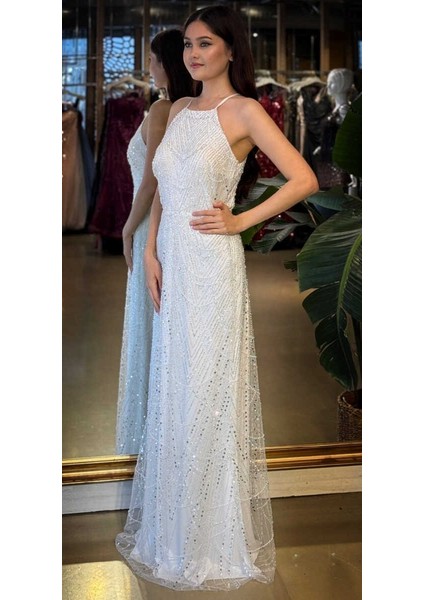 Beyaz Halter Yaka Ip Askılı Düz Kesim Pullu Boncuklu Uzun Abiye Elbise 11103-05 fiyatları