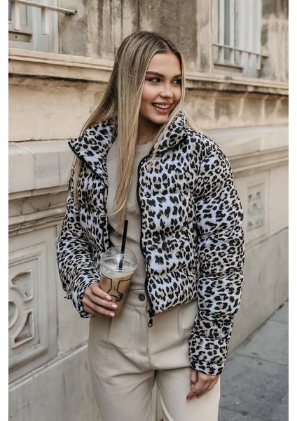 Kadın Leopar Desenli Şişme Mont