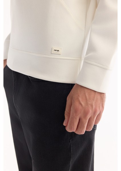 Erkek Ekru Bisiklet Yaka Pamuklu Bi-Stretch Baskılı Regular Fit Sweatshirt A52Y1296 modelleri