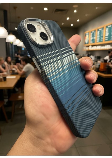 iPhone 13-14-15 Kılıf Kevlar Magsafe Şarj Destekli Kamera Korumalı Karbon Fiber Hassas Tuşlu