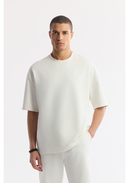 Erkek Beyaz Beli Lastikli Bağcıklı Bi-Stretch 2 İplik Örme Regular Fit Şort A51Y3611