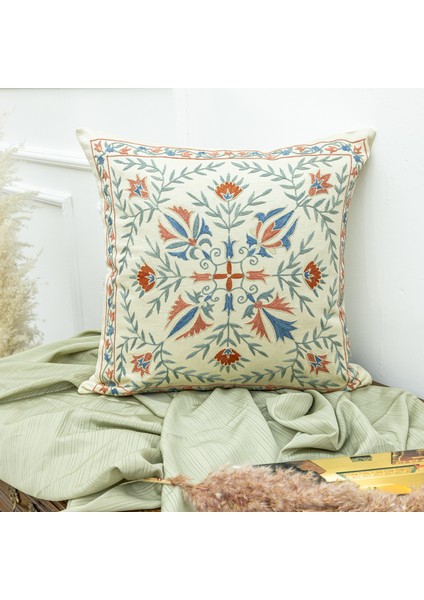 Mariva Çiçekli El Yapımı Kırlent 50X50 cm fiyatları