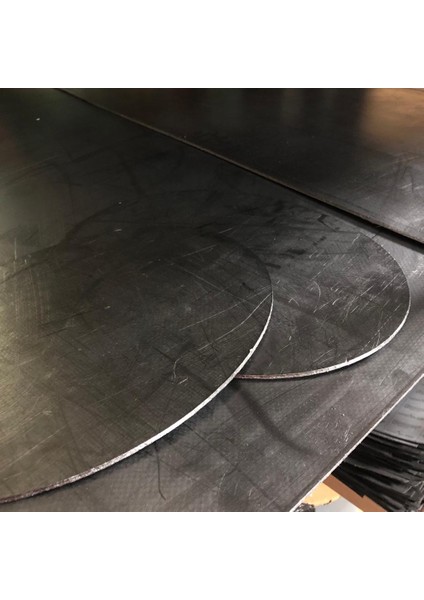 Içi Perfore Saclı Saf Grafit Levha 1500*1500*3,00 mm