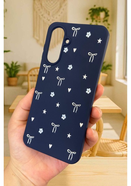 Samsung Galaxy A26 Uyumlu Mini Fiyonk Desenli Silikon Darbe Emici Klasik Korumalı Rubber Kılıf fırsatları