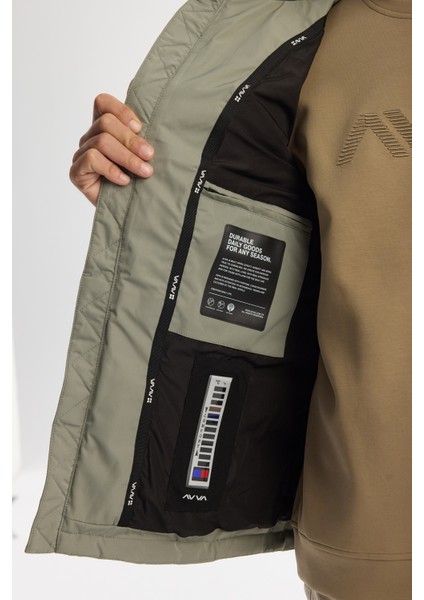 Erkek Nil Yeşili Kapüşonlu Su İtici Rüzgar Geçirmez Kaz Tüyü Şişme Comfort Fit Mont A42Y6010