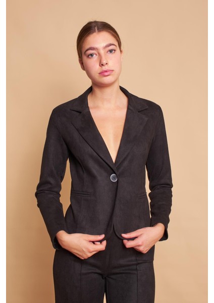 Hafif Likralı Süet Kumaş Flato Cepli Uzun Kol Kısa Blazer Ceket-Siyah