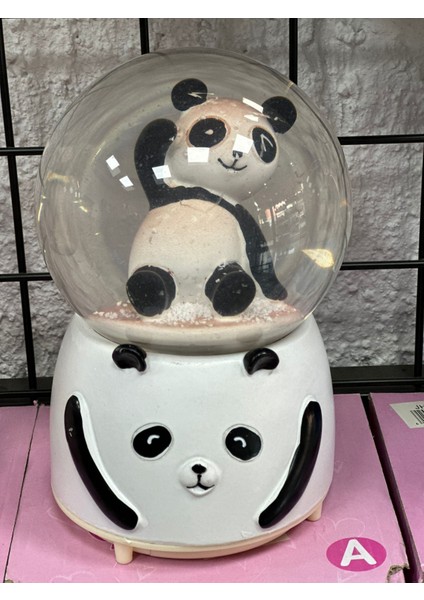Sevimli Panda Temalı Işıklı Müzikli Kar Püskürtmeli Büyük Boy Pilli Kar Küresi