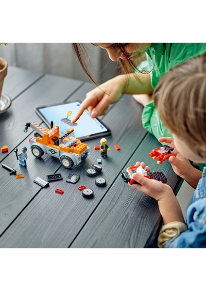 ® City Çekici Kamyon ve Spor Araba Tamiri 60435 - 4 Yaş & Üzeri Çocuklar için Yaratıcı Oyuncak Yapım Seti (101 Parça)
