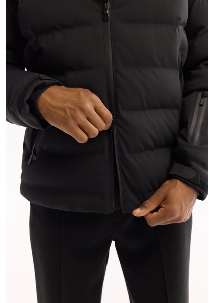 Erkek Siyah Kapüşonlu Kaz Tüyü Su İtici Rüzgar Geçirmez -10°C Dayanıklı Şişme Mont A52Y6067