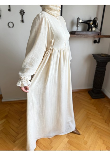 Yarımpat Yandan Bağlamalı Müslin Elbise 1004 indirimleri