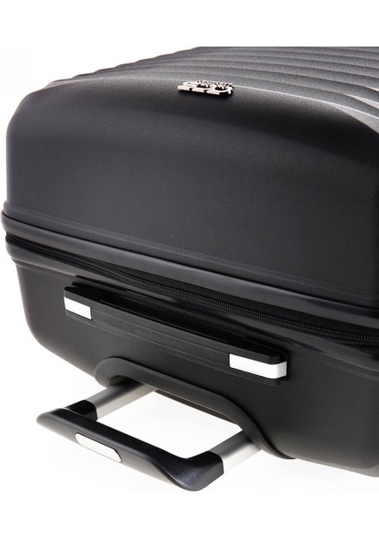 Seyahatleriniz Için Mükemmel Partner: Ultra Dayanıklı 3'lü Set Valiz & Bavul Siyah