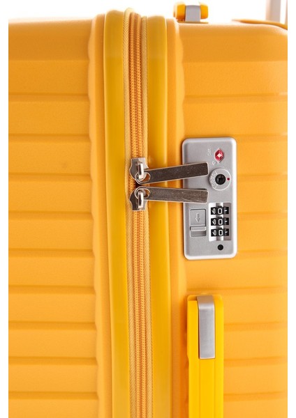 Seyahatleriniz Için Mükemmel Partner: Ultra Dayanıklı 3'lü Set Valiz & Bavul Sarı