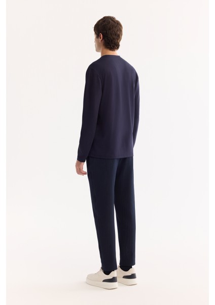 Erkek Lacivert Bisiklet Yaka Viskon Karışımlı Bi-Stretch Basic Regular Fit Sweatshirt B001081