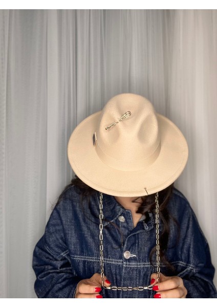 Tasarım Aksesuarlı Panama Fötr Şapka