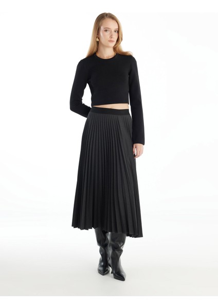 Bisiklet Yaka Standart Düz Siyah Kazak Kadın TBWRKW1045 fiyatları