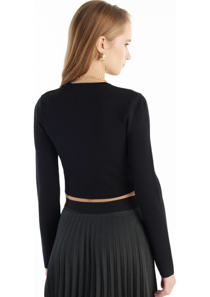 Bisiklet Yaka Standart Düz Siyah Kazak Kadın TBWRKW1045 fırsatları