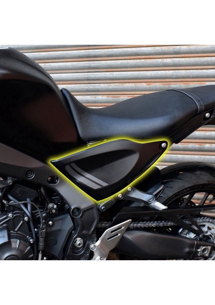 Motosiklet Yan Krom Çerçeve Kukuletası Trim Paneli Fairing Koruyucu Aksesuarları Yamaha Mt-09 mt 09 2021-2023 B (Yurt Dışından) modelleri
