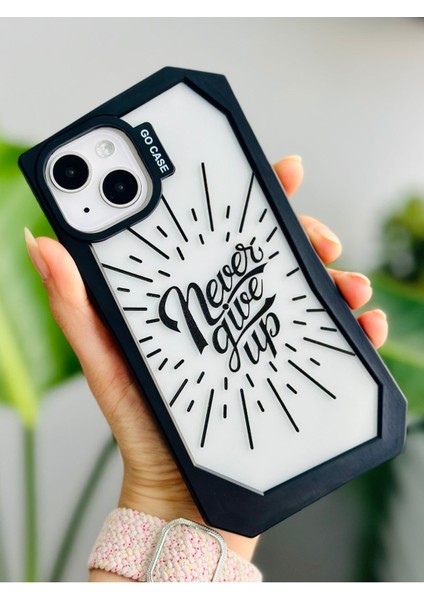 Iphone 13 - 14 ve 15 Uyumlu Asimetrik Tasarımlı Esnek Silikon Kılıfı